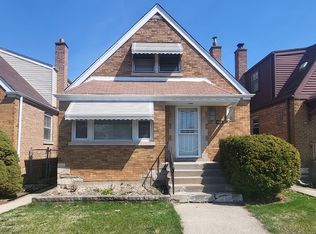 8913 S Cregier Ave, Chicago, IL 60617