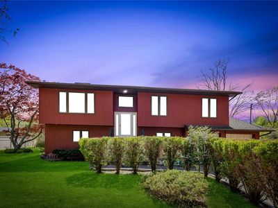 24 Illinois Street, Dix Hills, NY, 11746