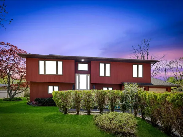 24 Illinois Street, Dix Hills, NY 11746