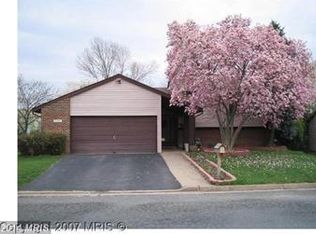 105 S Midland Ave, Sterling, VA 20164