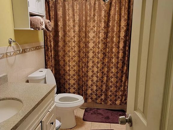 4th image of 17520 Baisley Blvd