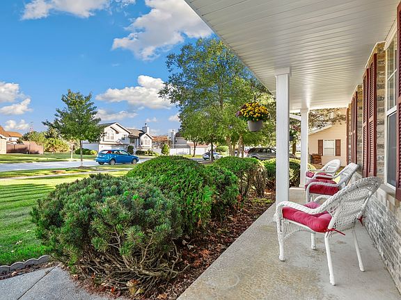 2nd image of 8105 Parkside Dr