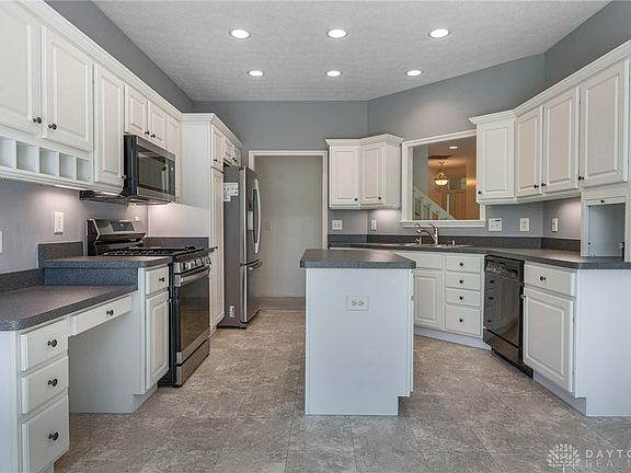3rd image of 1010 Villa Vista Pl