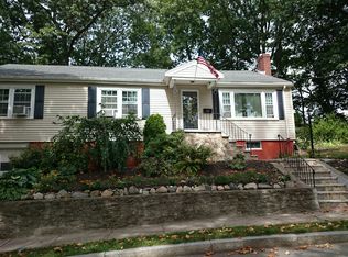 63 Cricket Ln, West Roxbury, MA 02132