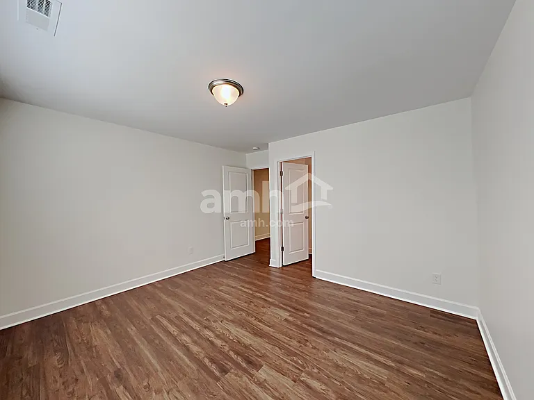 4509 Tarpon Dr — Photo 16