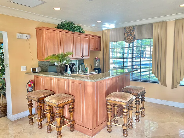 1215 N Benoist Farms Rd #203 — Photo 19
