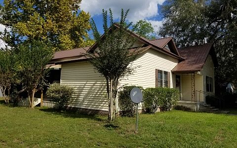 1st image of 303 Piedmont St SE