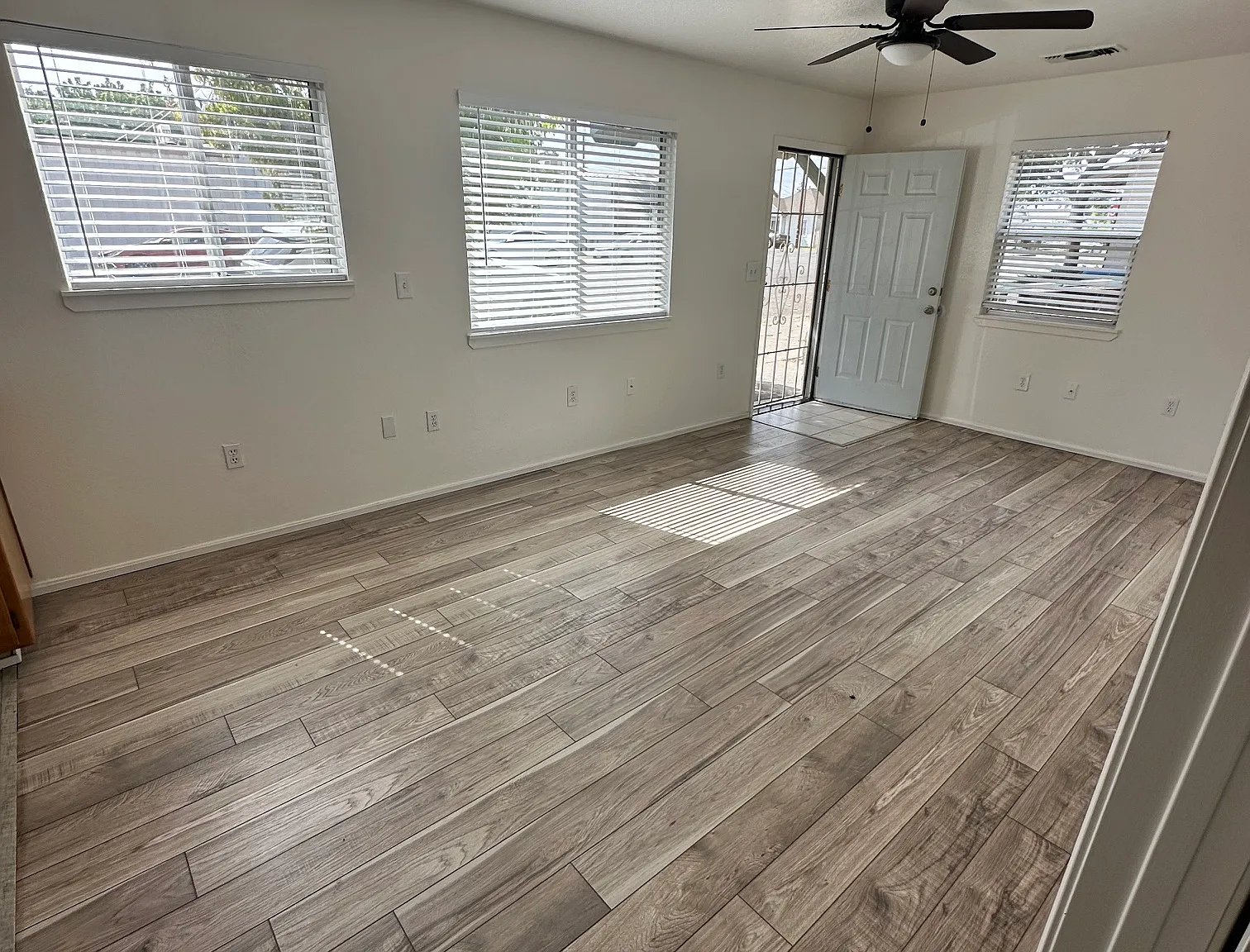1 bed, 520 sqft, $1,300 — Photo 4