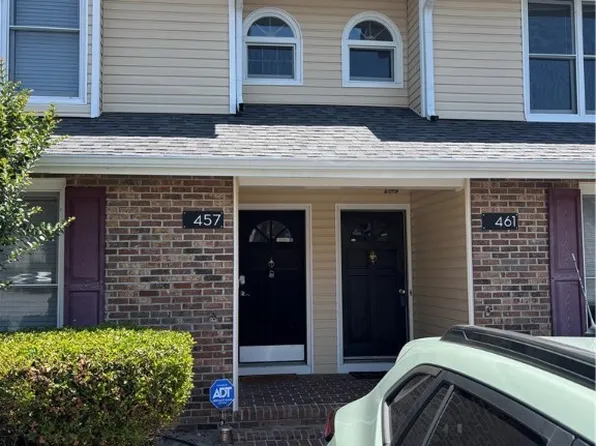 457 Lands End Rd, Fayetteville, NC 28314