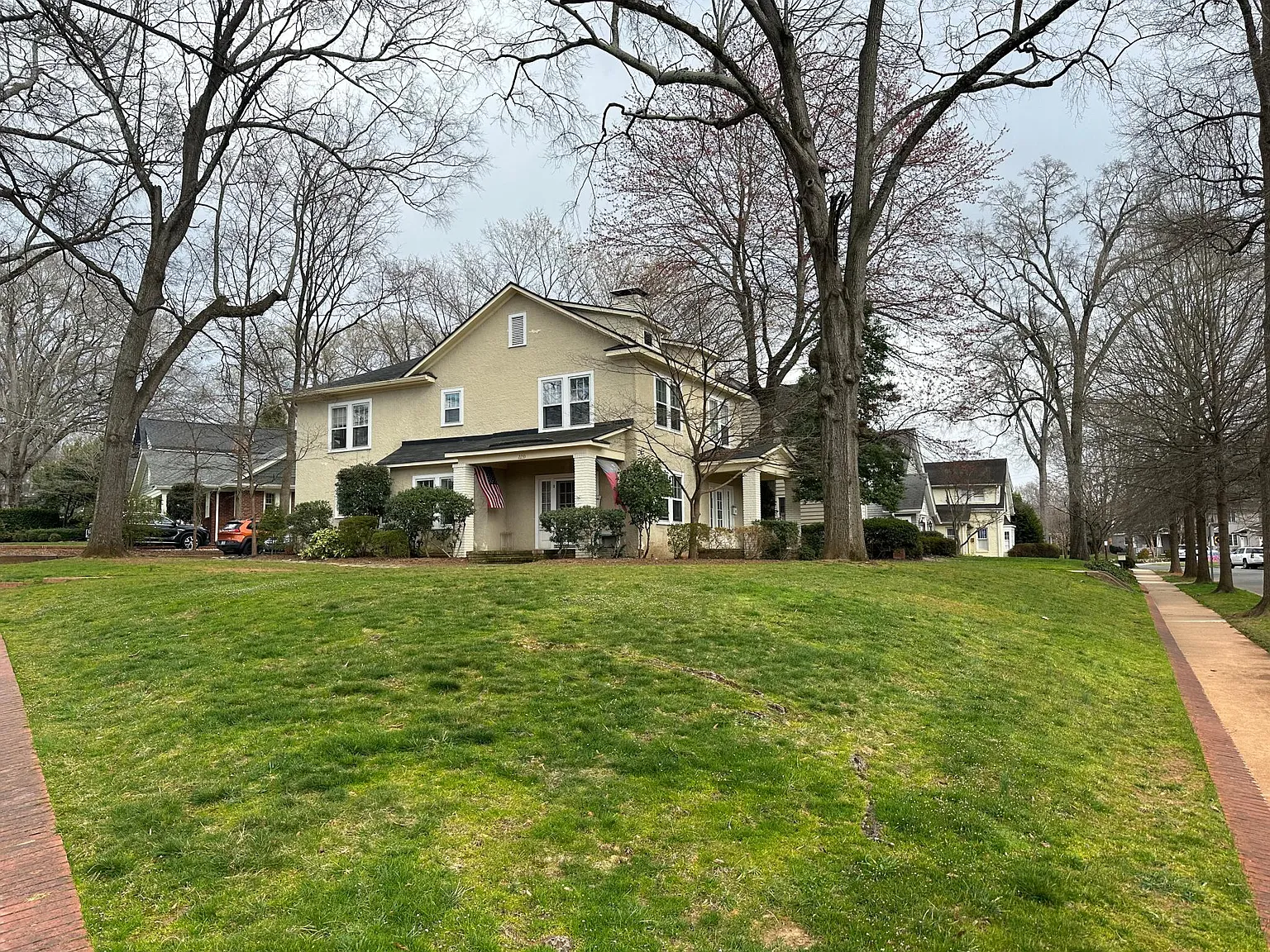 2 bed, 1.5 bath, 1250 sqft, $2,750 — Photo 2