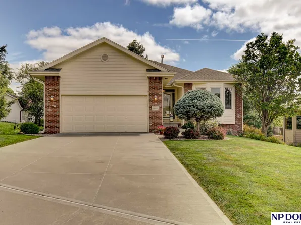 14527 Washington Cir, Omaha, NE 68137