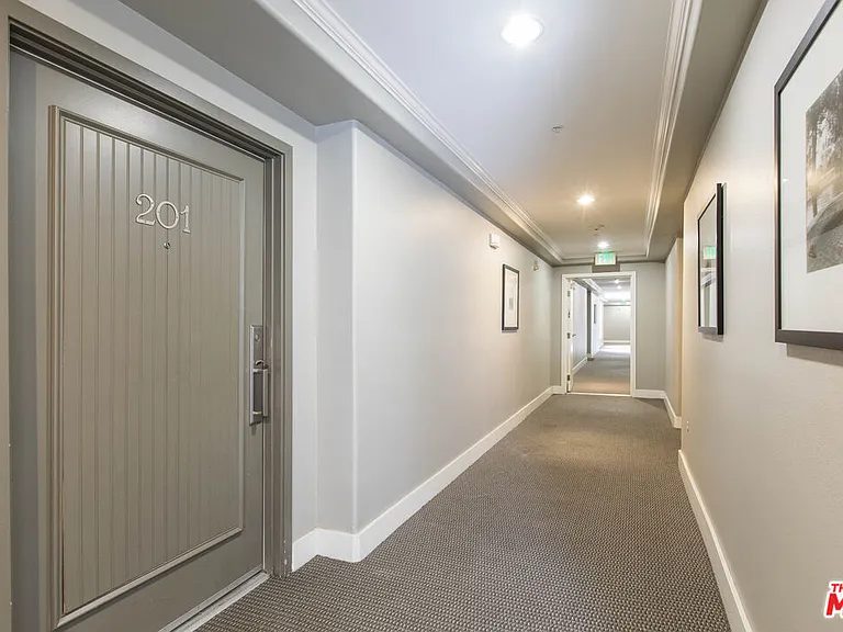 7249 Franklin Ave #201 — Photo 20