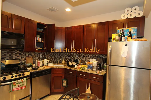 Rented by East Hudson Realty | media 8