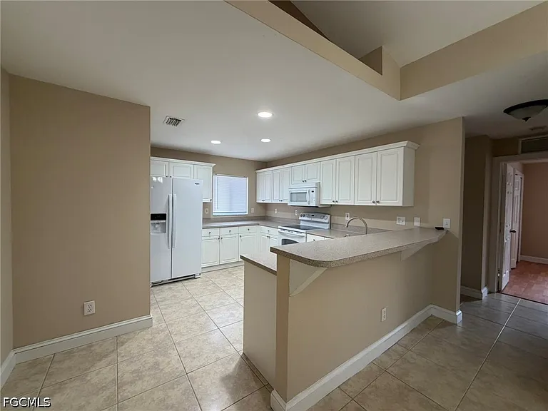 3404 NE 9th Ave — Photo 12