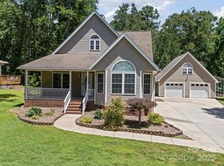 179 Delwood Ct, Troy, NC 27371