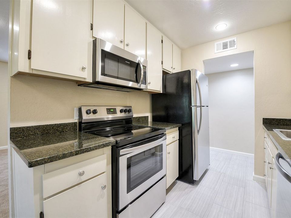 1st image of 294 Tradewinds Dr APT 2
