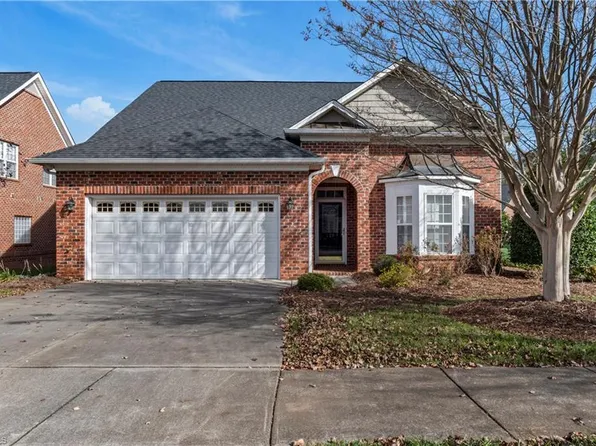 128 Turnberry Dr, Mocksville, NC 27028