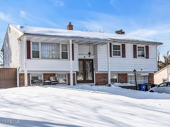 2nd image of 13 Poplar Place