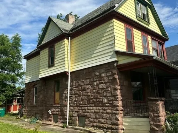 24 Chester St, Buffalo, NY 14208