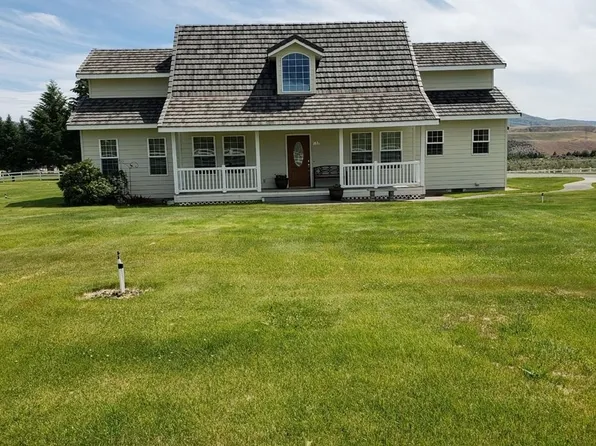 86 Engh Road, Omak, WA 98841