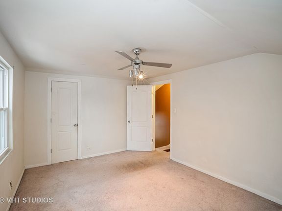 5th image of 9615 S Bensley Ave