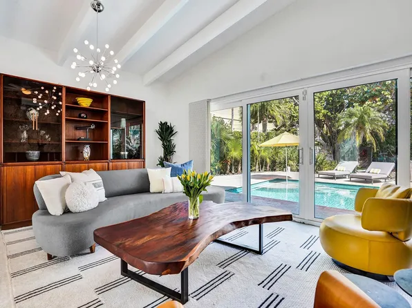 2201 NE 16th Court, Fort Lauderdale, FL 33305
