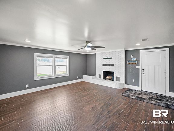 4th image of 24663 Chestnut St
