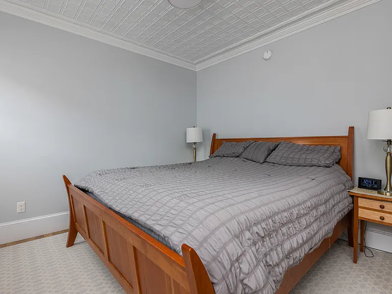 176 Beacon St #2 — Photo 24