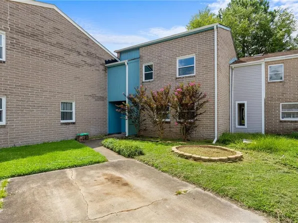 5303 Leicester Ct, Virginia Beach, VA 23462