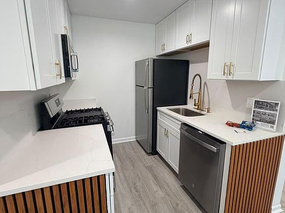 4th image of 4941 Americana Dr APT 109