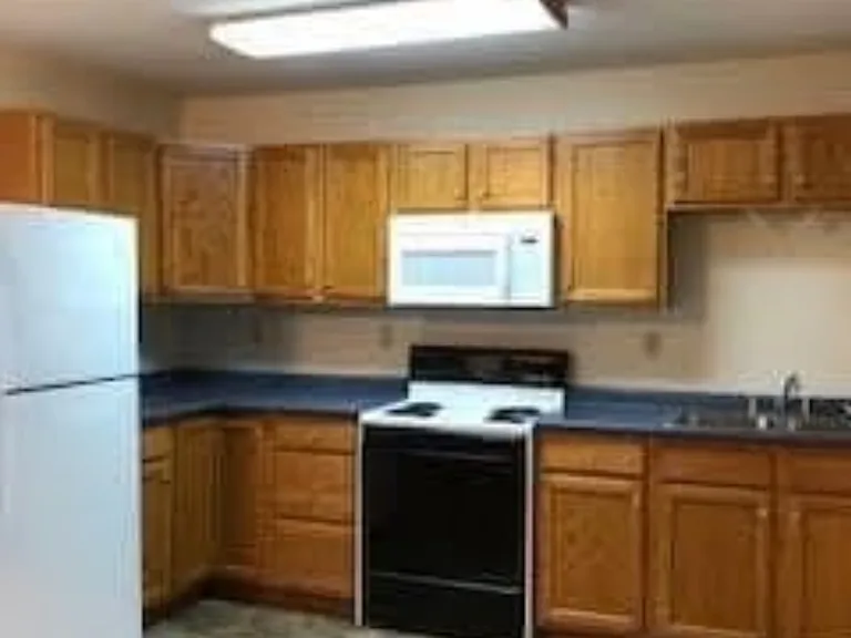 13 Fox Hollow Ln #13 — Photo 2