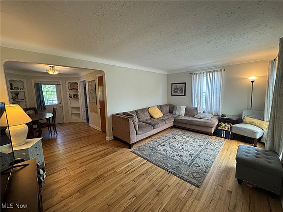 5th image of 4608 Sheraton Dr