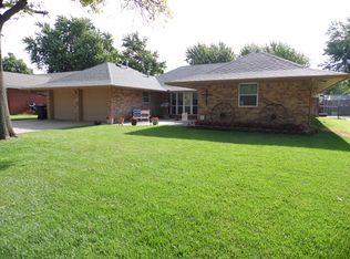 1025 Canterbury Rd, Enid, OK 73703