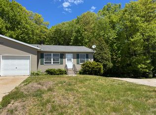 16261 Taft Rd, Spring Lake, MI 49456