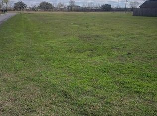 12 Delcambre Rd, Breaux Bridge, LA 70517
