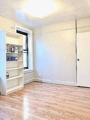 3rd image of 121 Henry St APT 11