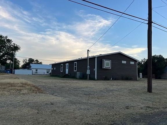 2nd image of 209 N Avenue C
