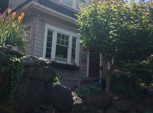 911 E Boston St, Seattle, WA 98102