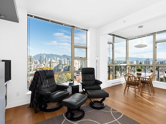 2nd image of 1316 W 11th Ave #1205
