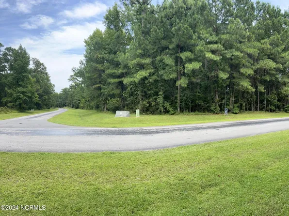 118 Herring Pond Court, Beaufort, NC 28516