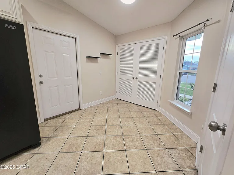 603 Diamonte Cir — Photo 10
