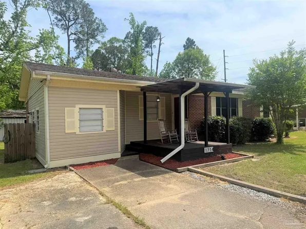 1714 Pine St, Flomaton, AL 36441