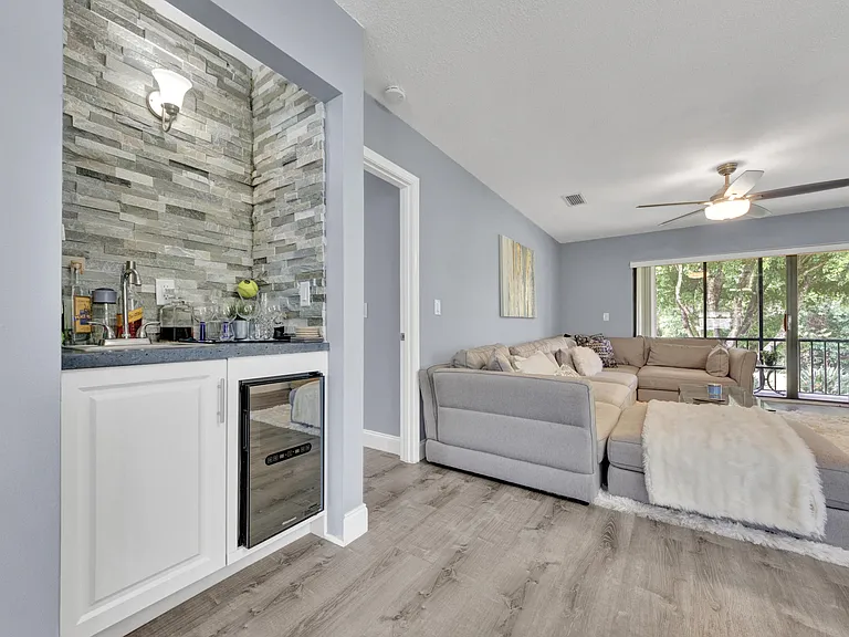 21866 Cypress Cir #31E — Photo 8