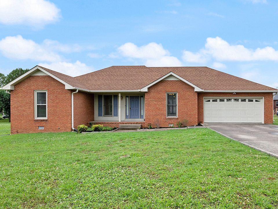 1st image of 1725 Hollow Oak Dr