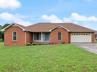 1725 Hollow Oak Dr, Lebanon, TN 37087