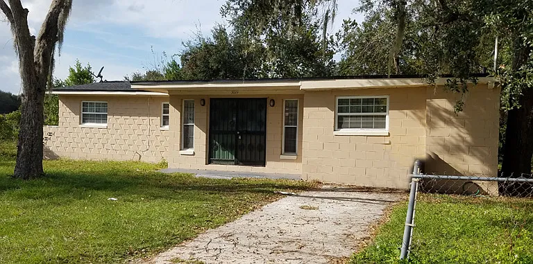 5019 Dallen Lea Dr — Photo 1