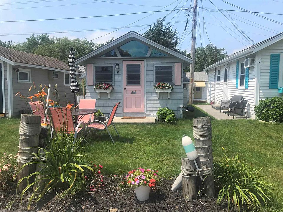 1st image of 17 Smith Ave