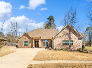 113 Saint Annes Dr, Haskell, AR 72015