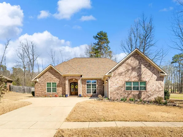 113 Saint Annes Dr, Haskell, AR 72015