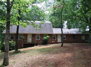 120 E Valley Rd NE, Rydal, GA 30171